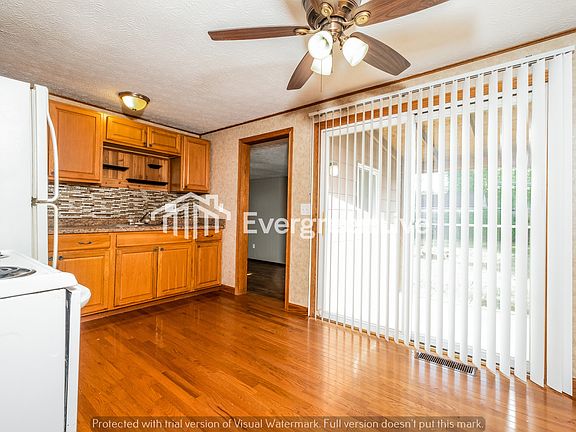 5th image of 3594 Rockledge Dr