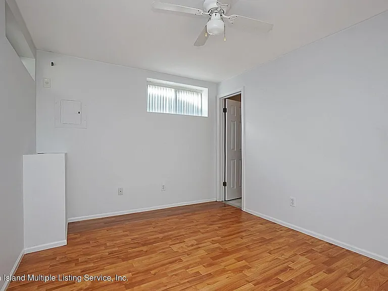 44 Pebble Ln #1 — Photo 4