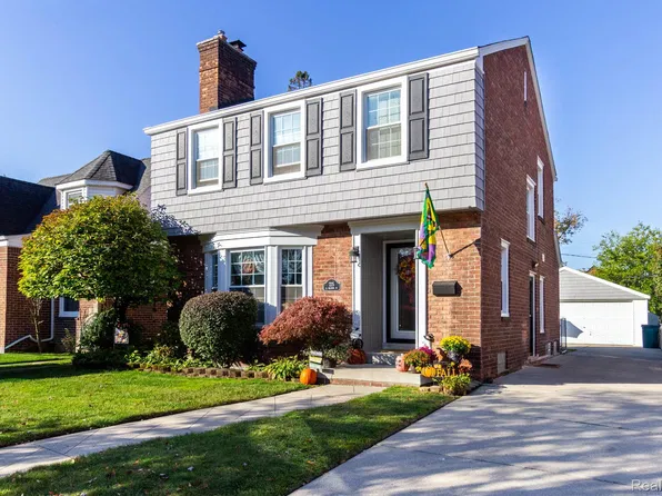 225 N Melborn St, Dearborn, MI 48128