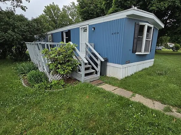 5325 Loomis St, North East, PA 16428