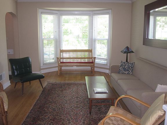 4th image of 6140 N Lawndale Ave