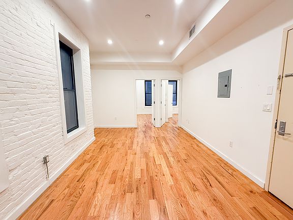 4th image of 189 Malcolm X Blvd APT 3