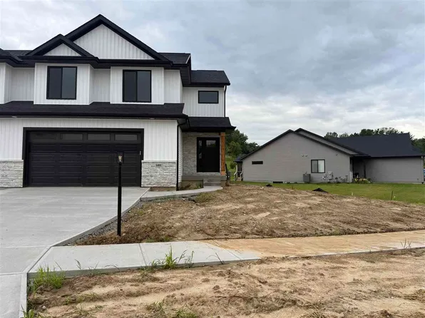 1401 Legend Dr, Tiffin, IA 52340