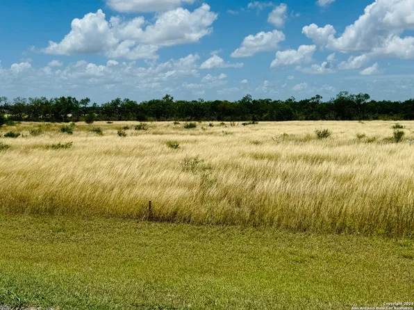 157 GENTLE BREEZE LOT 15, Floresville, TX 78114
