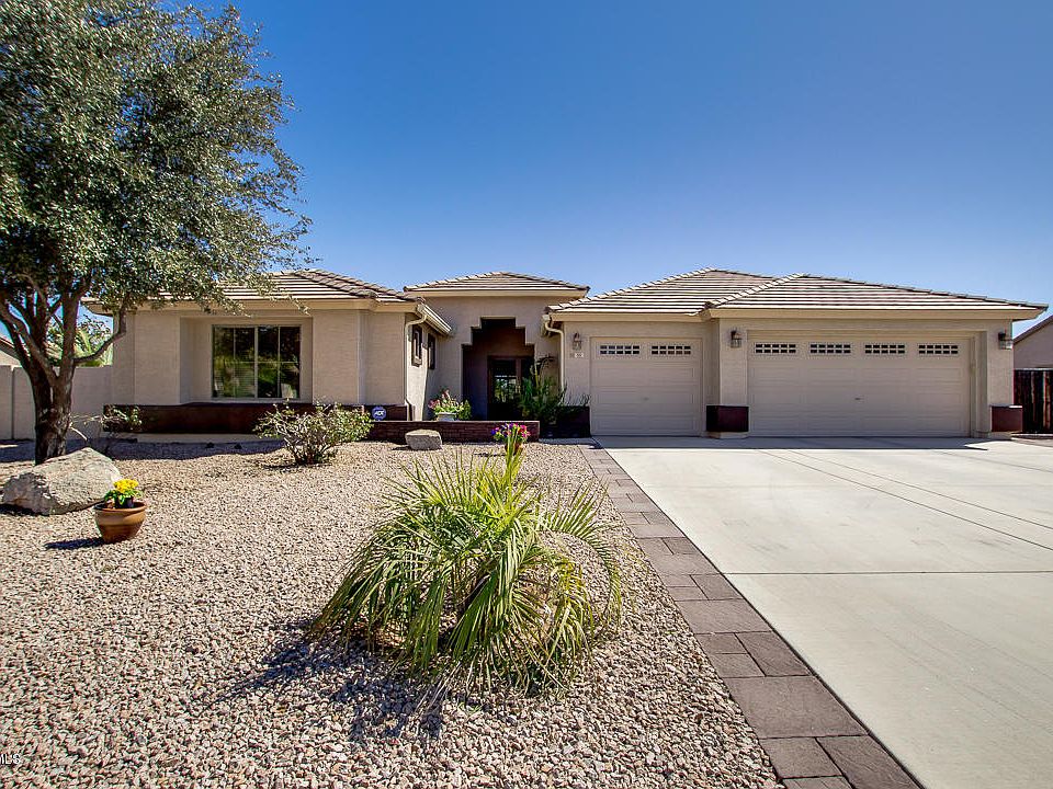 1st image of 55 E Paso Fino Way
