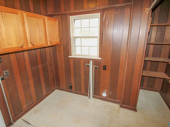 11th image of 702 Tidmore Bend Rd