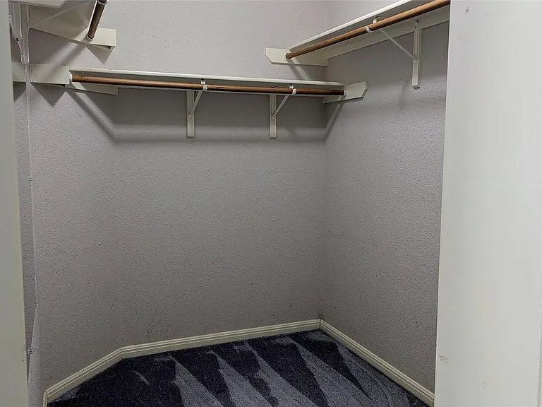 114 Ambrose Dr — Photo 19