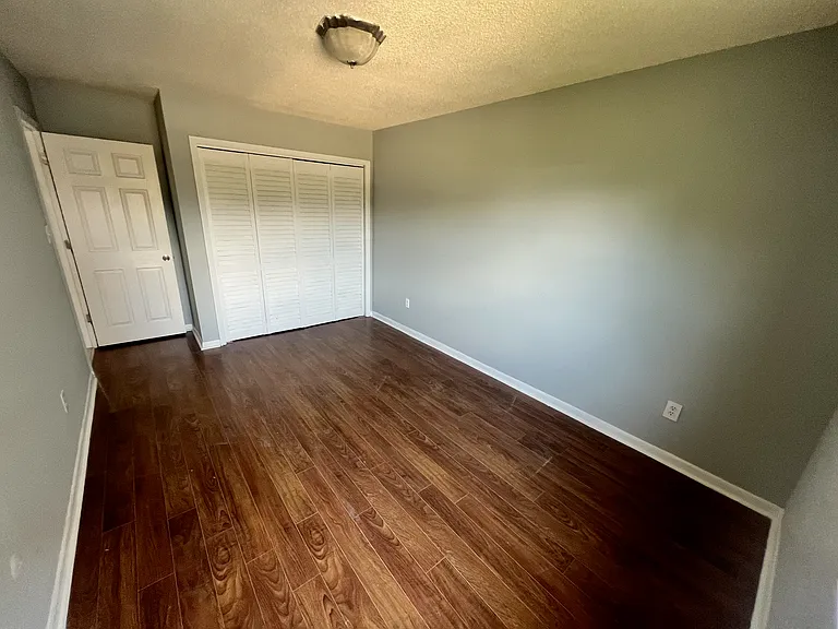 318 4th Ave S #4 — Photo 9