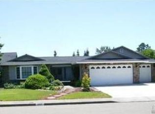 241 Oak Shadow Dr, Santa Rosa, CA 95409