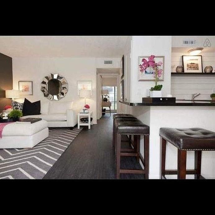 1st image of 5106 N Lamar Blvd #6b33d036f