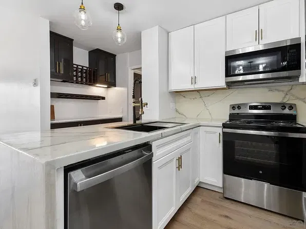 1855 Diamond St, San Diego, CA 92109