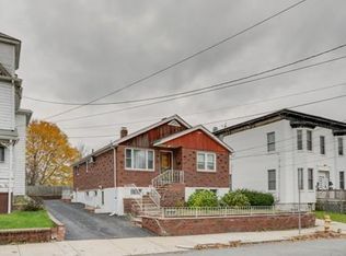 143 Crescent Ave, Revere, MA 02151
