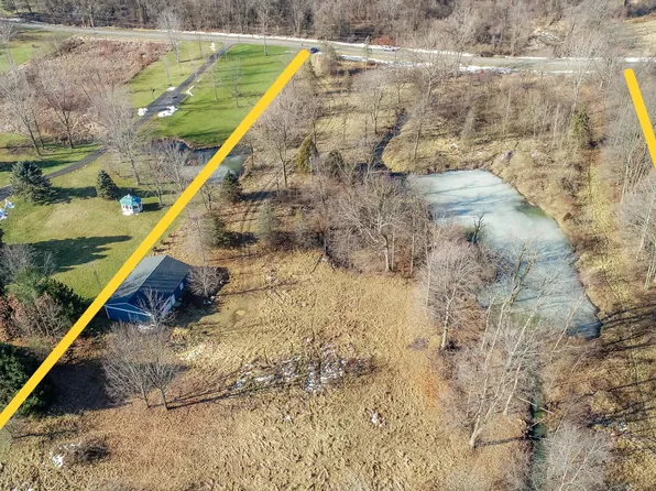 9519 Burgoyne Rd, Berrien Springs, MI 49103