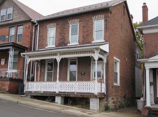 704 5th St, Huntingdon, PA 16652