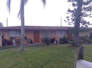 18 Westminster St N, Lehigh Acres, FL 33936
