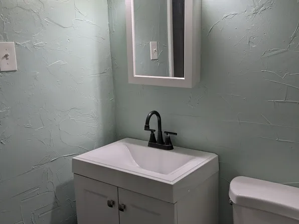 946 Beaver Rd, Ambridge, PA