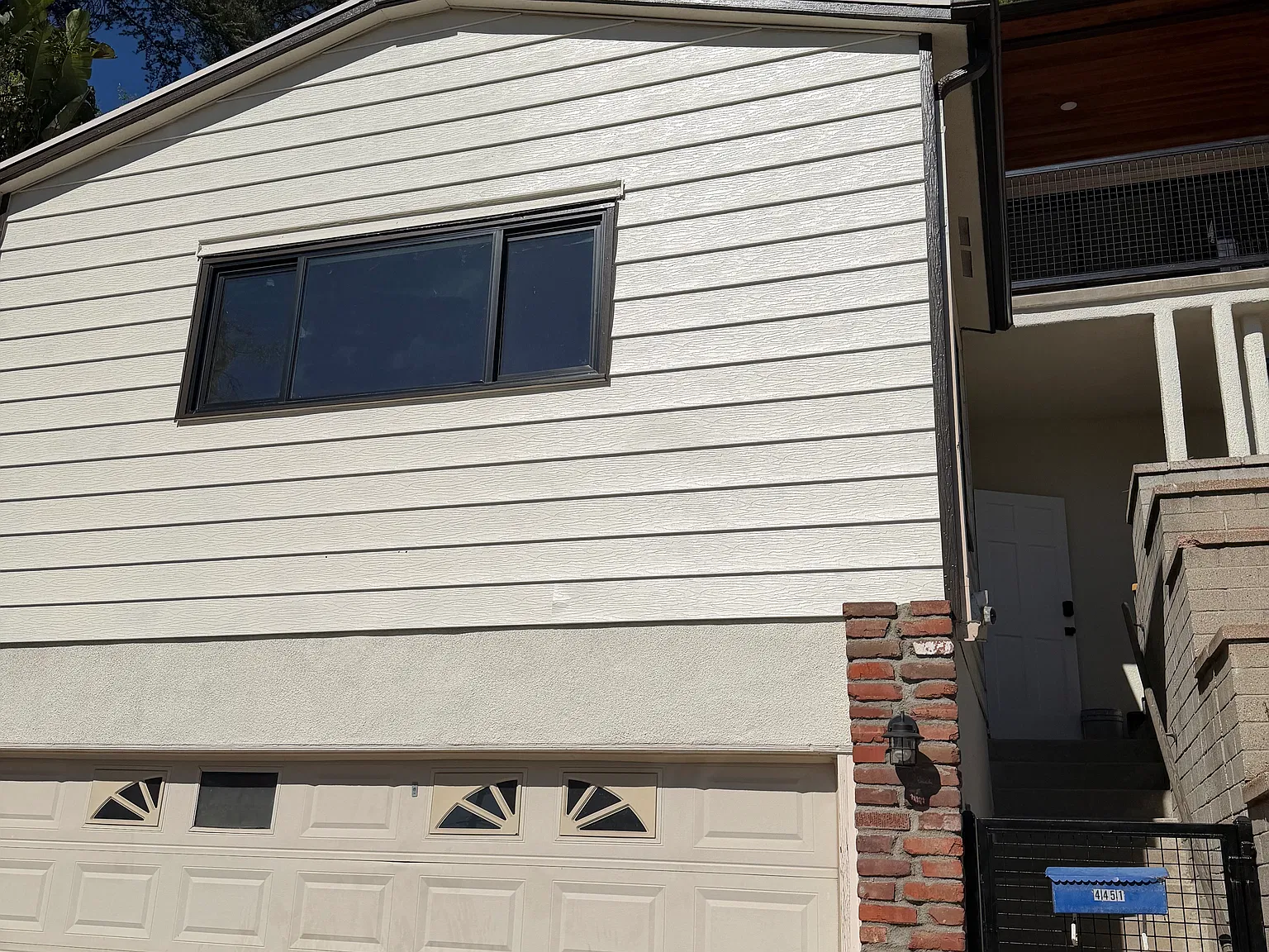 1 bed, 425 sqft, $2,200 — Photo 1