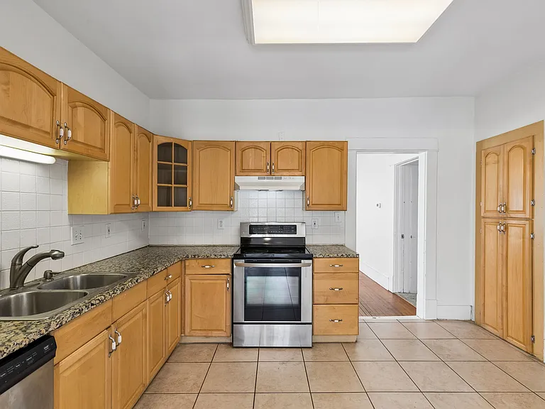 5505 Richard Ave — Photo 8