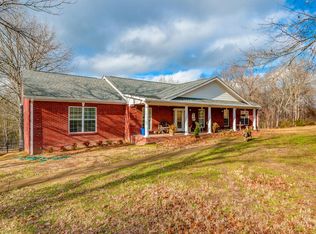 2152 Rieves Bend Rd, Columbia, TN 38401