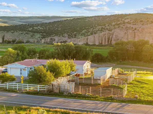 1240 S Black Canyon Rd, Antimony, UT 84712
