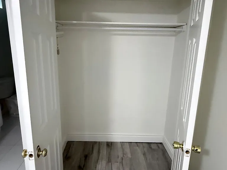 50 Thorntree Cres #BASEMENT — Photo 10