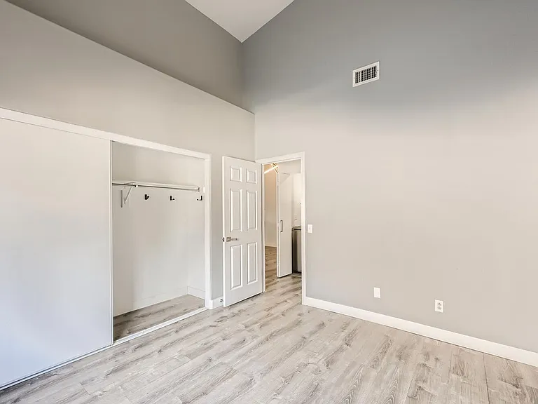 2153 Jasper Bluff St #201 — Photo 16