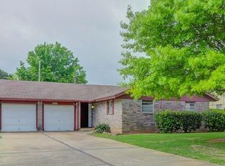 1502 Briar Meadow Rd, Norman, OK 73071