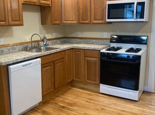 13 Vernon St #1, Greenfield, MA 01301