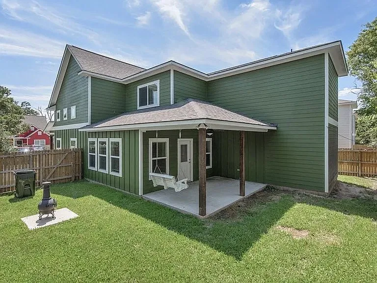 3209 Link St — Photo 16