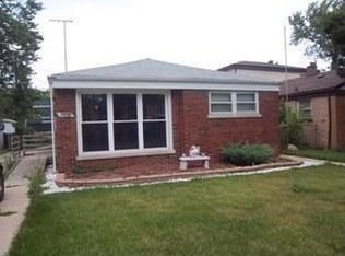 12038 Elm Dr, Blue Island, IL