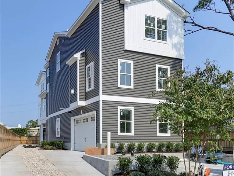3714 Clipper Bay Dr — Photo 2