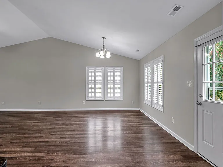 202 Cottage Brook Ct — Photo 7