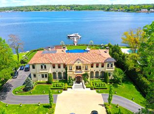 4 Harbor Way, Great Neck, NY 11024