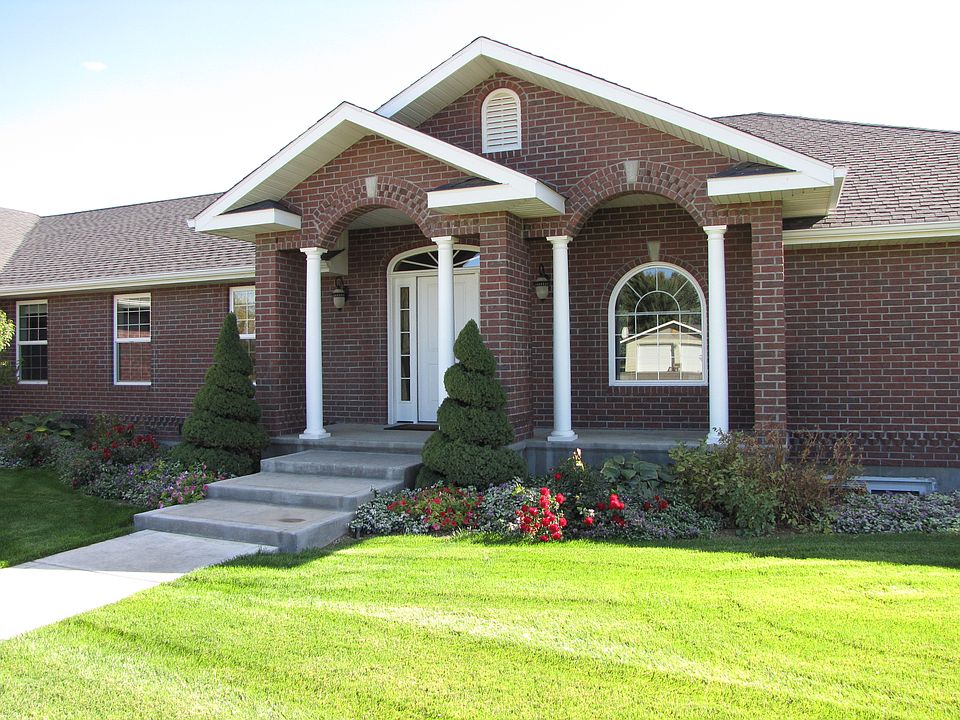 Gorgeous Country Acreage