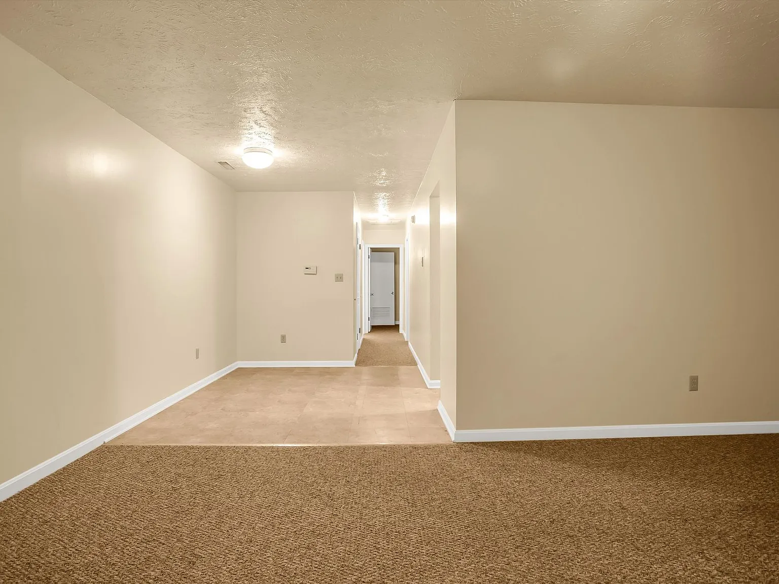 Blackhawk Commons Apartments — Photo 3