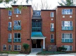 11833 Shire Ct APT 1A, Reston, VA 20191