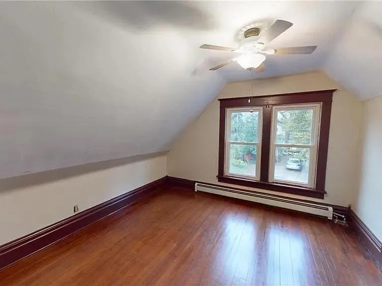 316 Court St — Photo 4