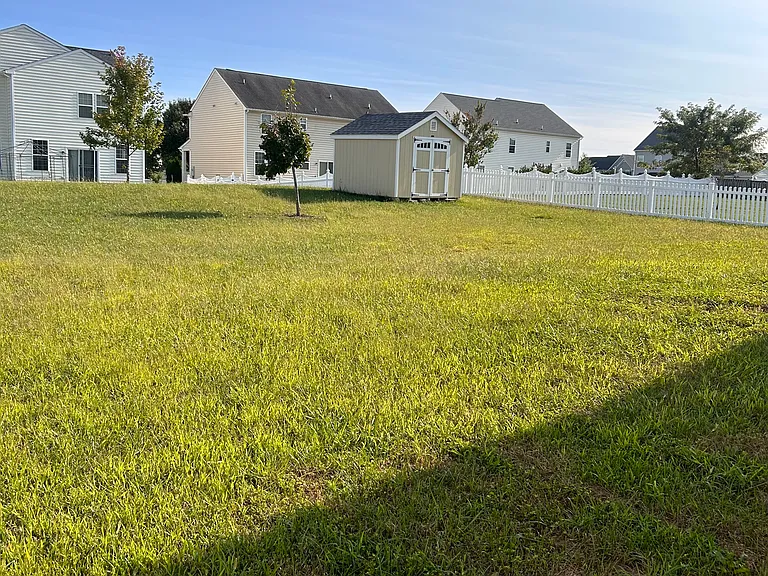 9635 Dumbarton Dr — Photo 10