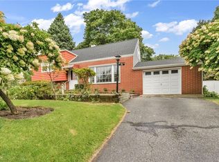 15 Boxwood Rd, Yonkers, NY 10710