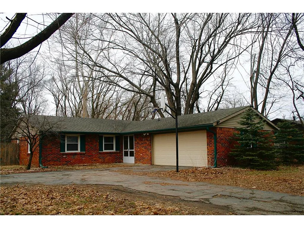 1606 Westlane Rd photo 1