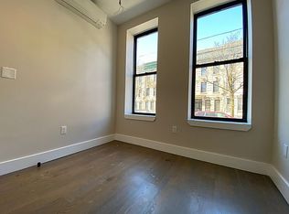 1922 Linden St #1R, Ridgewood, NY 11385