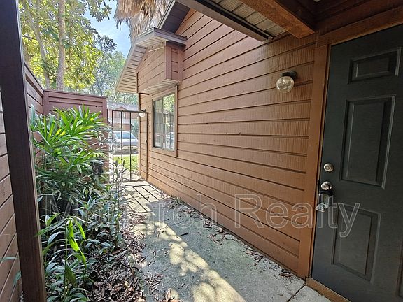 4th image of 830 SW 56th Ter #830