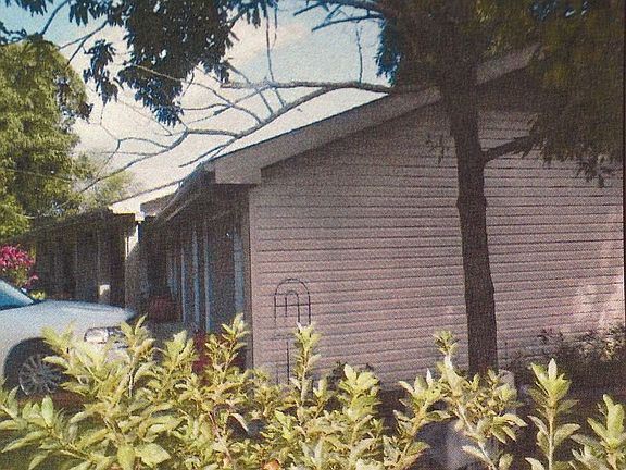 Garage end