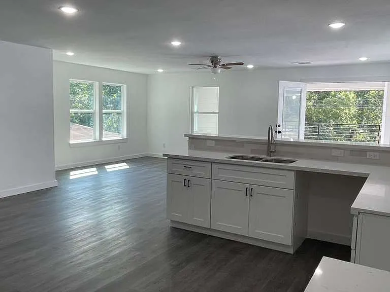 8406 De Priest St #B — Photo 4