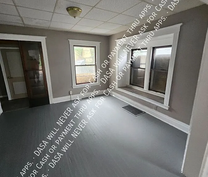 72 Avis St #LOWER — Photo 4