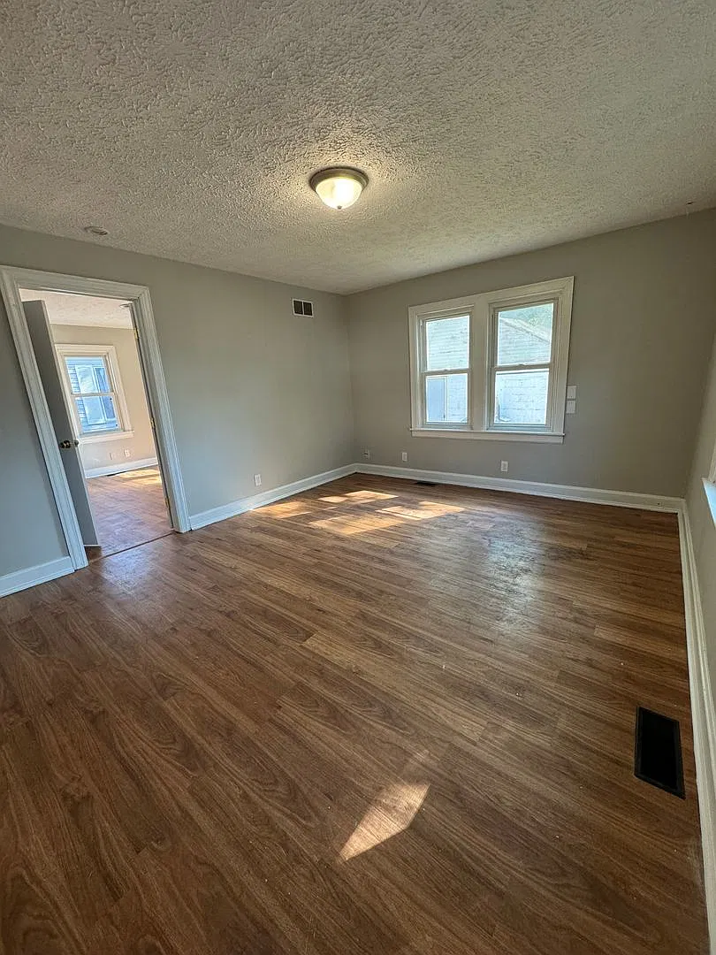 1130 S 12th Street — Photo 3