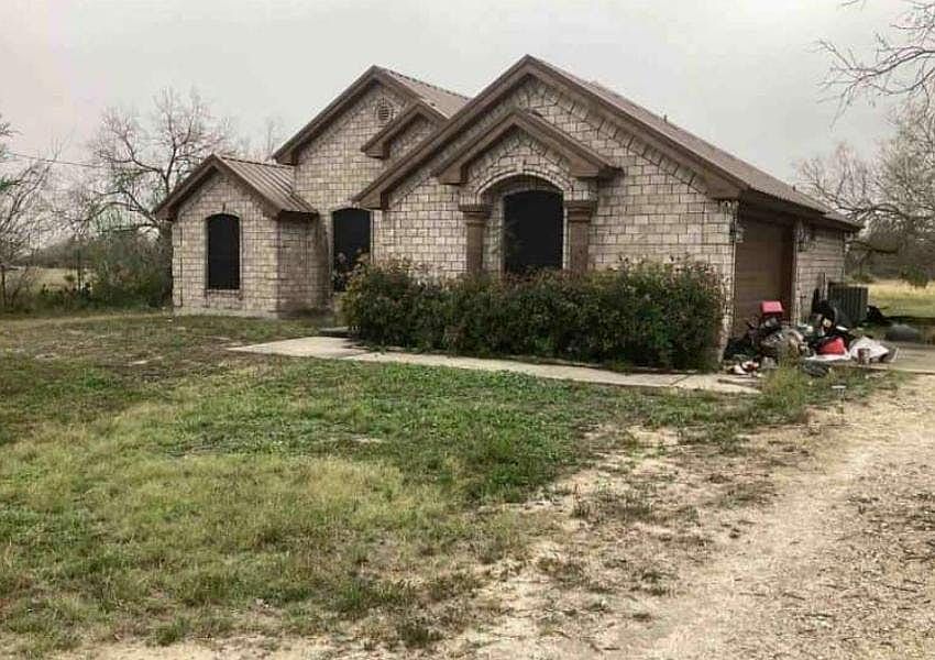 1st image of 208 County Road 3523