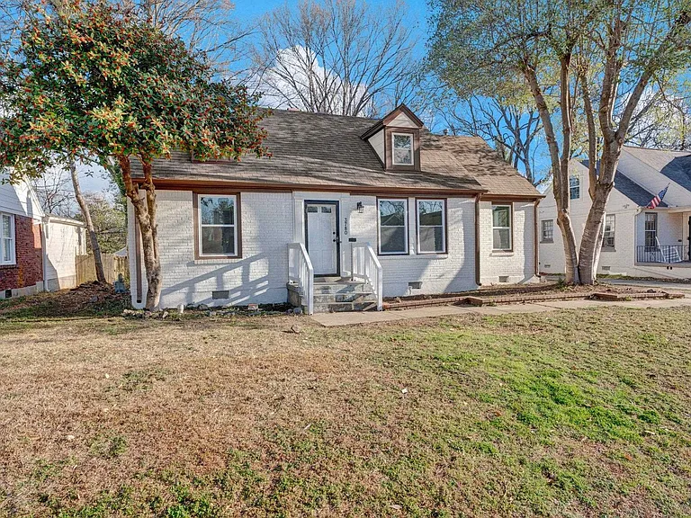 3780 Shirlwood Ave — Photo 2