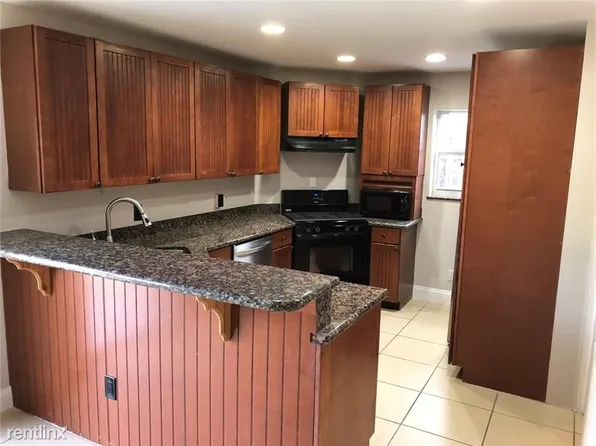 3141 NE 10th Ave, Pompano Beach, FL 33064