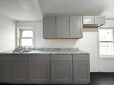 2 bed, 852 sqft, $1,075 — Photo 4